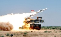 Syria bắn hạ tên lửa tấn công căn cứ quân sự