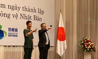 Trung tướng Nguyễn Trọng Bình và Đại sứ Nhật Bản tại Việt Nam Yamada Takio trong lễ kỷ niệm. (Ảnh: Thu Loan)