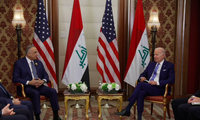 Tổng thống Mỹ Joe Biden (phải) trong cuộc gặp Thủ tướng Iraq Mustafa al-Kadhimi tại Jeddah ngày 16/7. (Ảnh: Reuters)