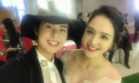 Hoa hậu Ngọc Hân chụp ảnh selfie trong ngày cưới Á hậu Hoàng Anh