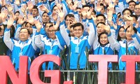 Màn đồng diễn ca khúc 'Sứ mệnh Thanh niên' tại Đại hội Đoàn lần thứ XII