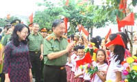 Đại tướng Tô Lâm vui Ngày hội Đại đoàn kết toàn dân tộc tại Nghệ An