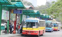 Toàn bộ xe buýt trên địa bàn thành phố Hà Nội dừng hoạt động từ nay đến ngày 15/4. Ảnh: T.Đảng