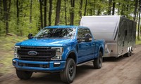 Ford tung động cơ V8 7.3L &apos;cực khủng&apos; cho xe bán tải
