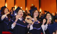 Những khoảnh khắc đáng nhớ của sinh viên Đại học Ngoại thương trong lễ tốt nghiệp