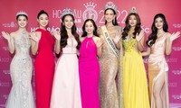 Bảo Ngọc, Tiểu Vy, Đỗ Thị Hà đọ dáng trên thảm đỏ ‘Chung khảo Hoa hậu Việt Nam 2022’