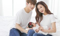 Cặp vợ chồng “hot” nhất showbiz Hàn: Vợ “đáng tuổi cô”, chồng “đáng tuổi cháu“
