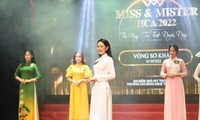 Cuộc thi sắc đẹp và tri thức của sinh viên trường CĐ Nghệ thuật Hà Nội