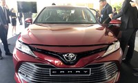 Toyota Camry 2019 xuất hiện ở Việt Nam, bản cũ khó bán?