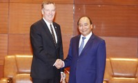 Ngày 20/5 tại Hà Nội, Thủ tướng Nguyễn Xuân Phúc tiếp Trưởng đại diện Thương mại Mỹ Robert Lighthizer. Ảnh: TTXVN.