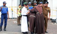 Các giáo sĩ được bảo vệ nghiêm ngặt sau khi xảy ra vụ việc. Thống kê cho thấy, số nạn nhân thiệt mạng và bị thương trong vụ đánh bom nhà thờ, khách sạn tại Sri Lanka đã lên đến hơn 100 người