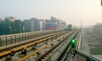 Dự án đường sắt đô thị Cát Linh – Hà Đông chưa hẹn ngày về đích, dù đã 1 năm chạy thử. Ảnh: Phạm Thanh