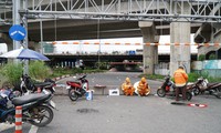 Lập tổ điều tra, &apos;truy&apos; trách nhiệm vụ đứt cáp ngầm cầu vượt Nguyễn Hữu Cảnh 