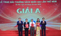 ‘Hoàng Việt nhất thống dư địa chí’ đạt giải A Sách quốc gia