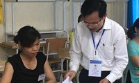 Ông Mai Văn Trinh, Cục trưởng Cục Quản lý Chất lượng, Bộ GD&ĐT thanh tra công tác chấm thi THPT quốc gia 2018 tại Hòa Bình ảnh: Nghiêm Huê 