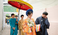 Cô dâu, chú rể mặc cổ phục Việt trong ngày cưới
