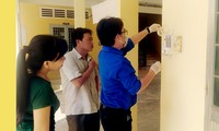 Sinh viên Trà Vinh chế nước rửa tay phát miễn phí