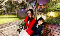 Sa Huỳnh và con gái Nguyễn Duy Đông Nhiên cùng hát Đôi mắt nCoV
