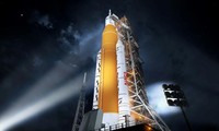 Tại sao cuộc thử nghiệm “Mega Moon Rocket” của NASA lại bị trì hoãn một lần nữa?