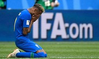 Vì sao Neymar khóc thút thít khi &apos;mở tài khoản&apos; ở World Cup 2018?