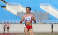 Nguyễn Thị Oanh không có đối thủ trên đường chạy 1500m