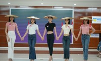 Thí sinh Hoa hậu Việt Nam 2022 tập luyện kỹ năng trình diễn trang phục truyền thống và dạ hội