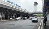 Cận cảnh sân bay Tân Sơn Nhất ngày đầu gỡ lệnh giãn cách xã hội
