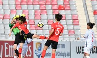 Tuyển nữ Việt Nam chia tay đấu trường châu Á sau trận thua 0-4 trước Hàn Quốc tối 13/4.