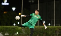 Bùi Tấn Trường sẽ thay thế Đặng Văn Lâm làm thủ môn số 1 của tuyển Việt Nam tại Vòng loại thứ 2 World Cup 2022? (ảnh Hữu Phạm từ UAE)