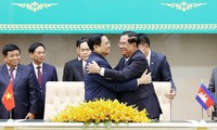 Đẩy mạnh kết nối hai nền kinh tế Việt Nam - Campuchia