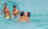 Chồng cũ cựu mẫu Playboy Brooke Burke hôn đắm đuối gái lạ ‘bốc lửa’ trên biển