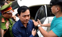 Cựu Viện phó Nguyễn Hữu Linh được bảo vệ chặt chẽ khi hầu tòa