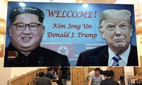 Nhiều dịch vụ ăn theo cuộc gặp thượng đỉnh Trump – Kim ở Hà Nội