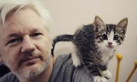 Ông chủ WikiLeaks Julian Assange. (Ảnh: CNN)