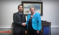 Thứ trưởng Tô Anh Dũng gặp Quốc vụ khanh Bộ Ngoại giao phụ trách khu vực châu Á – Thái Bình Dương Heather Wheeler. (Ảnh: BNG)