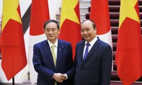 Thủ tướng Nguyễn Xuân Phúc và Thủ tướng Suga Yoshihide