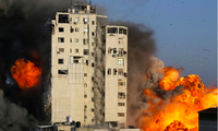 Hamas phóng rốc-két vào thủ đô của Israel trong sáng nay. (Ảnh: Reuters)