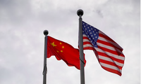 Quốc kỳ của Mỹ và Trung Quốc. (Ảnh: Reuters)