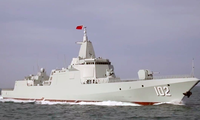 Tàu khu trục Type 055 Lhasa của Hải quân Trung Quốc