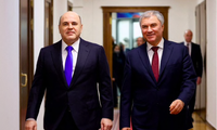 Thủ tướng Nga Mikhail Mishustin và Chủ tịch Hạ viện Vyacheslav Volodin. (Ảnh: Sputnik)