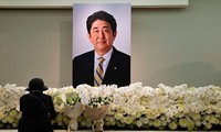 Làm lễ &apos;tsuya&apos; cho cố Thủ tướng Abe Shinzo trước hỏa táng