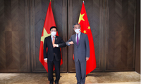 Phó Thủ tướng Phạm Bình Minh và Bộ trưởng Ngoại giao Trung Quốc trong cuộc gặp ngày 13/7. (Ảnh: Mofa)