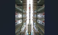 Tên lửa Trường Chinh-2F sẽ đưa tàu Thần Châu lên vũ trụ từ trung tâm ở tỉnh Cam Túc vào ngày 29/11. (Ảnh: Xinhua)