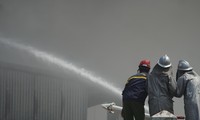 [VIDEO] Toàn cảnh vụ cháy 4000m2 nhà xưởng tại Khu công nghiệp Quang Minh