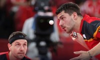 Cây vợt huyền thoại Timo Boll (trái) cùng đồng đội đã có mặt trong trận chung kết Olympic Tokyo