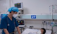 Mù lòa, tử vong... vì &apos;rượu độc&apos;