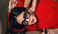 Đeo kính muốn trông vừa đẹp vừa sang chắc chắn phải biết cách trang điểm phù hợp