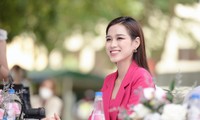 Hoa hậu Đỗ Thị Hà nói về áp lực khi bị so sánh với bạn học thời cấp 2