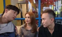 Showbiz 25/8: Dàn diễn viên phim ‘Về nhà đi con’ hội ngộ
