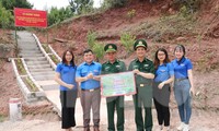 Tuổi trẻ tỉnh Lạng Sơn và Lạng Sơn chung tay, phối hợp xây dựng "Đường tuần tra biên giới". -Ảnh: Duy Chiến 